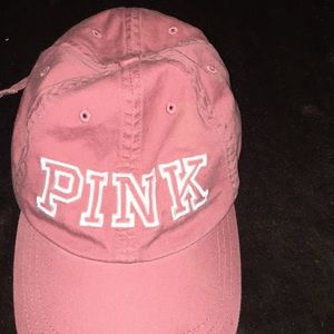 pink hat